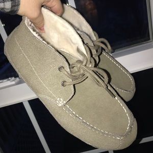 Men’s American eagle fur shoe